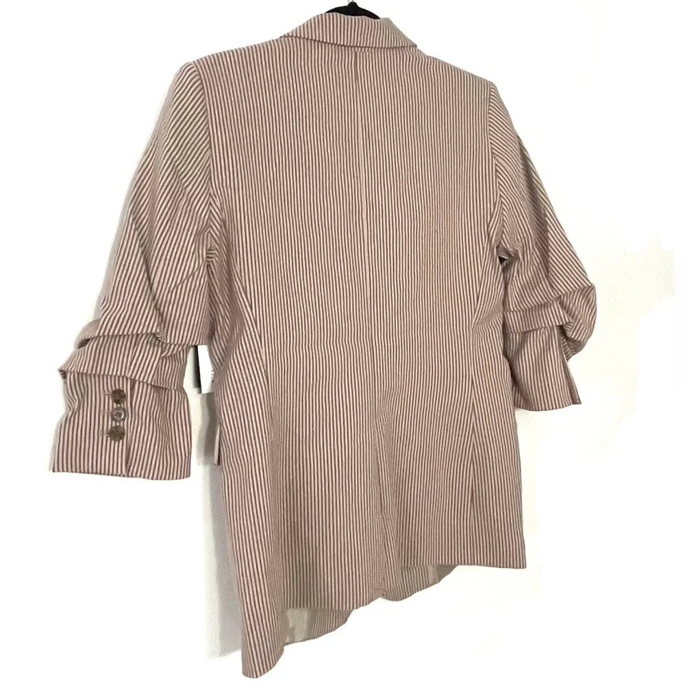 DKNY Ruched 3Q Sleeves One Button Pinstripe Blazer in Khaki Brown - Picture 4 of 13